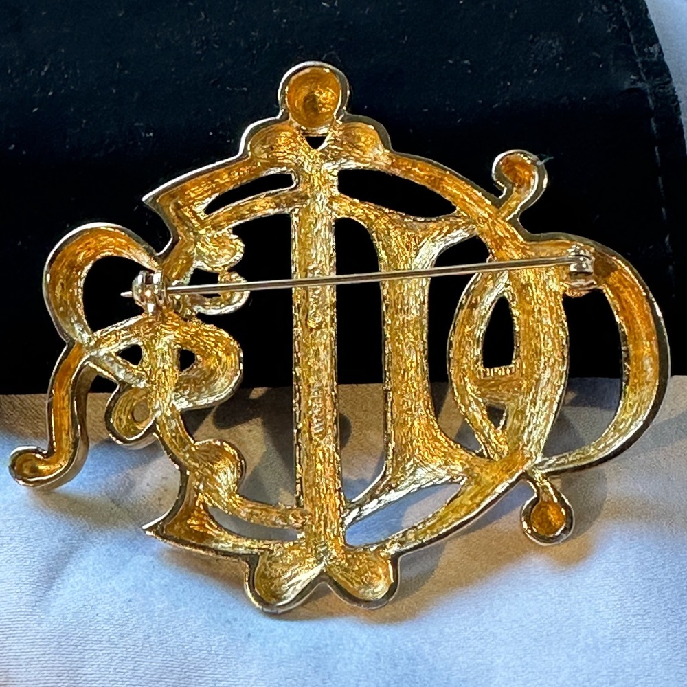 Genuine vintage CHRISTIAN DIOR intertwined logo crest brooch pin gold Authentic - Picture 13 of 14